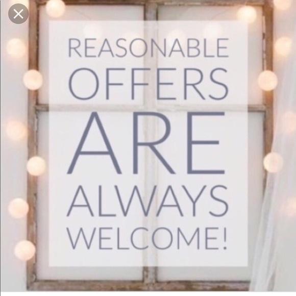 Meet your Posher, Amanda - Picture 2 of 2